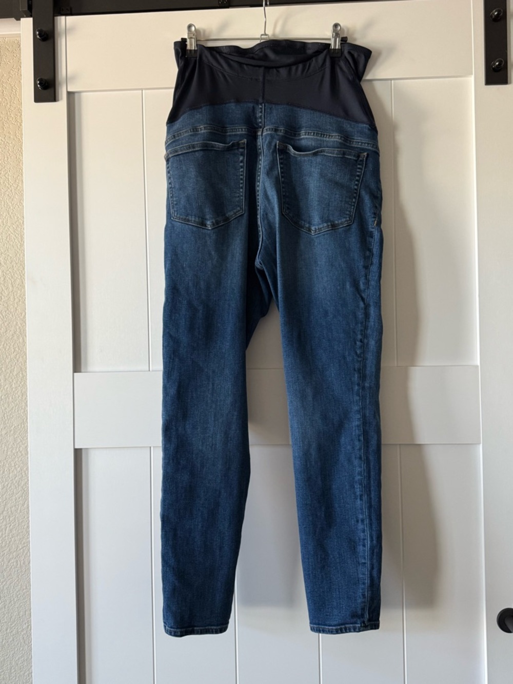 J. Crew Factory Women’s Maternity Skinny Jeans in Signature Stretch - Picture 4 of 8